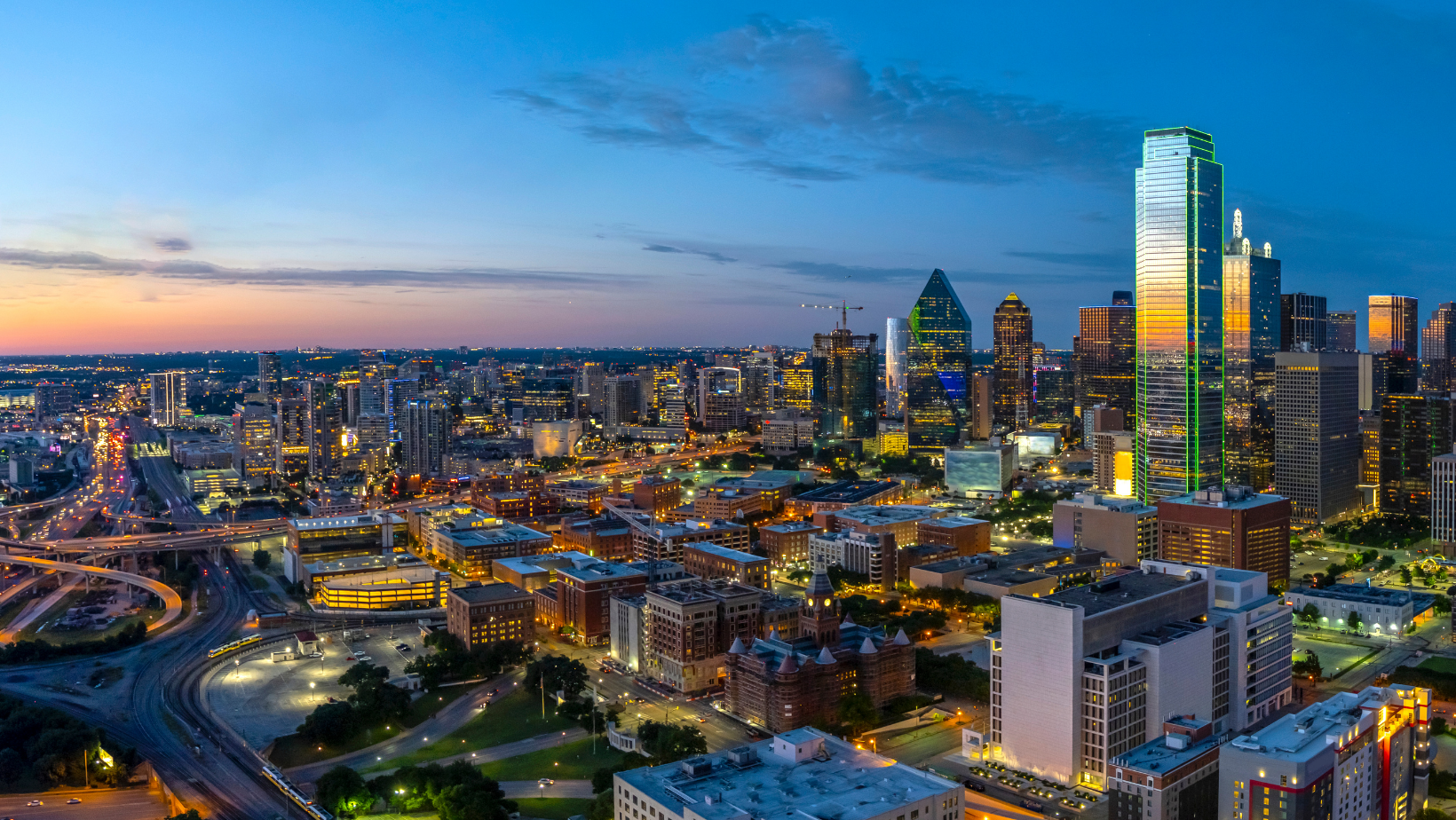 dallas-texas-cityscape-at-night