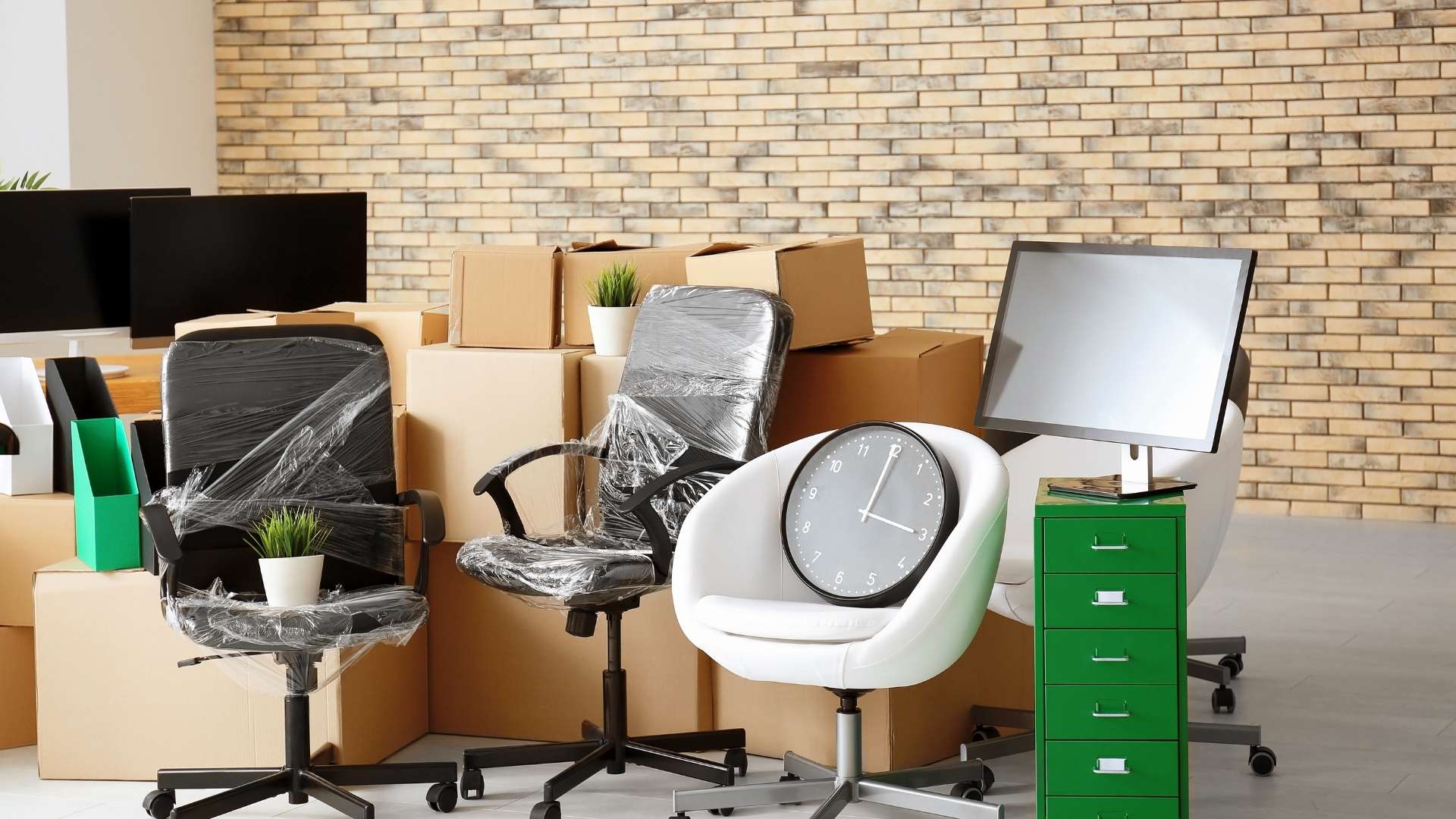 packing and moving office spaces