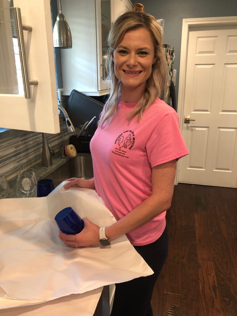 How Do Professional Movers Pack Fragile Kitchen Items in Dallas?